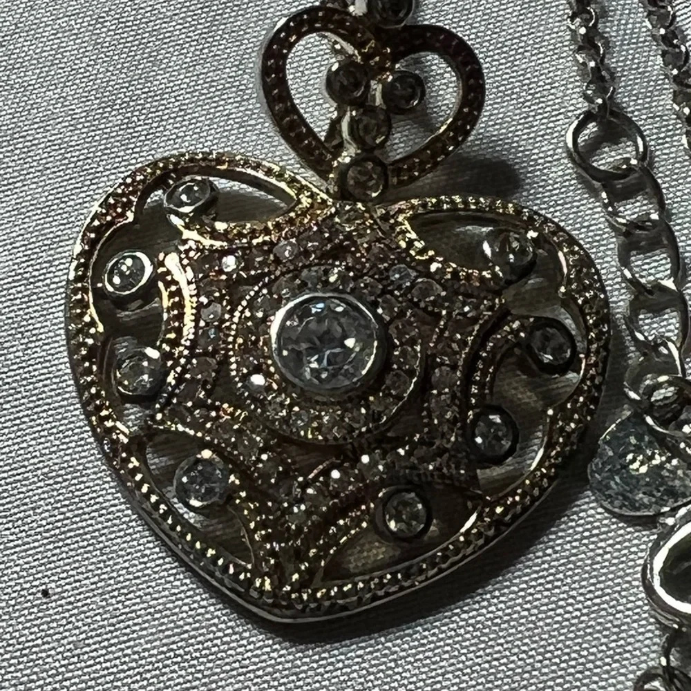 Joan Rivers Classics Vintage Filigree Swarovski Crystal Heart Necklace 18in